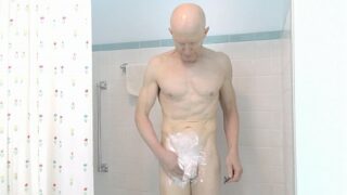 Horny Gay Nudist Shaves in Shower