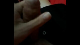 Sozinho em casa ela  mole