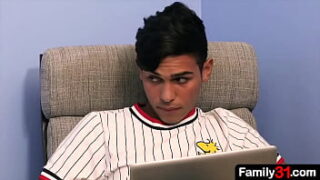 The Best Gay Version of Taboo Family Porn – Ariano, Dublin Grey & Kristofer Weston in “Shared Bedroom”