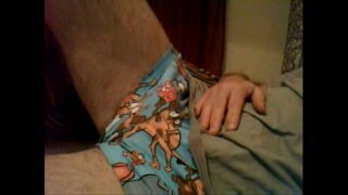 Gay tocando uma na webcam e sujando tudo de porra