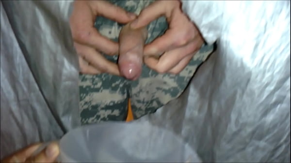 Army Guy Takes Piss Through Gloryhole 73 sec