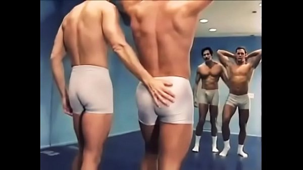 Bodybuilder get spunked 30 min