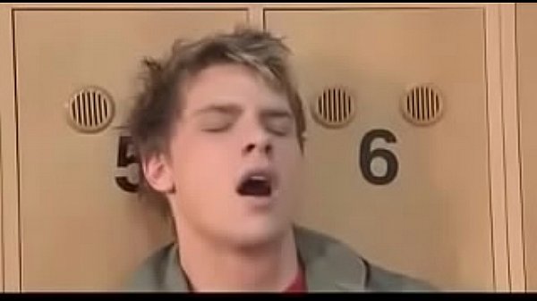 Fun in the locker room 21 min