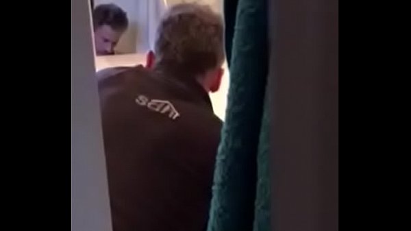 Peeping tom shower 2 min