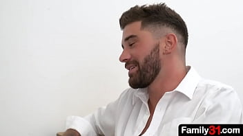 The Best Gay Version of Taboo Family Porn – Ryland Kingsman & Chris Damned in “Tuck Me In”