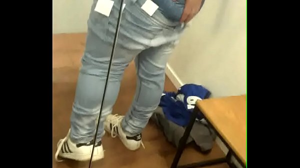 experimentando no provador da C&A