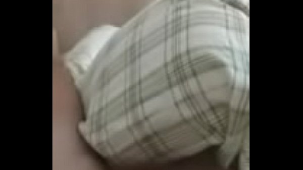 Ja Eldar drkam svoj mali kurac i svrsavam puno sperme