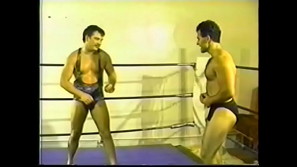 Michael Ashley secured rear naked c. with help of his short pants and won with knock-out his grappling fight with John Borsos