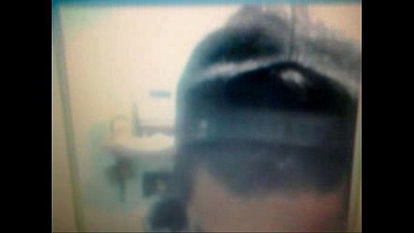 Chico sexy me la muestra por webcam