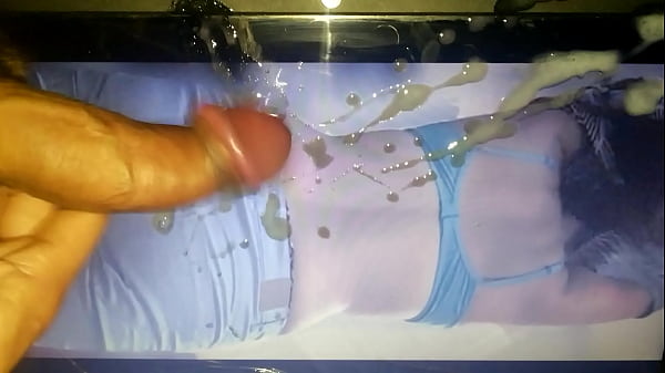 Desigf3 destroyed and jizzed with cum bath