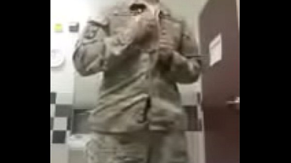 Engañando a un militar