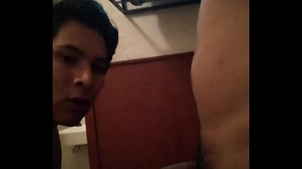 Mamando verga de chacal