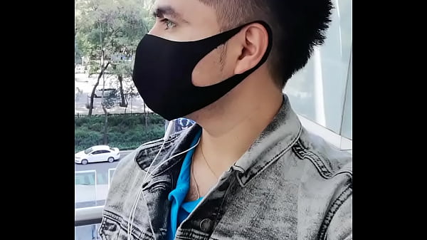 Putito me pidió que le diera a probar mi verga en su oficina en Reforma 222 CDMX