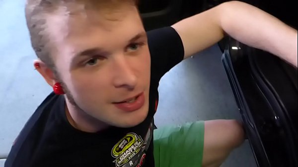 Red Neck Truck Fuck – Paging the Pig