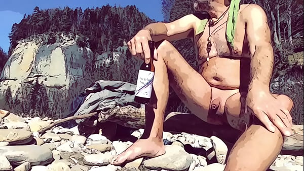 Schluckimpfung – nudist bear with small penis and beer