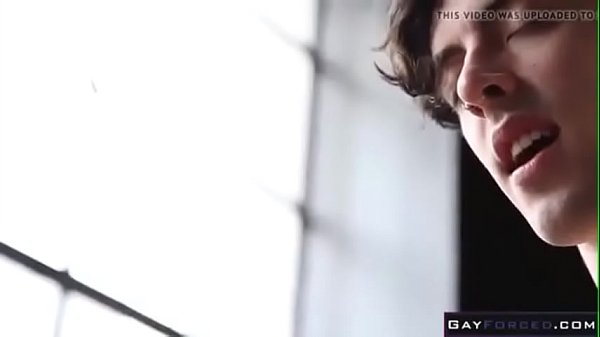 Seducing and Sucking My Stepbro’s Cock