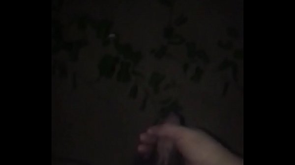 Sục cu trên bãi biển tối nứng