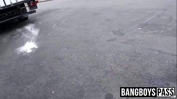 This dude didnt really want to fuck but he needed the cash