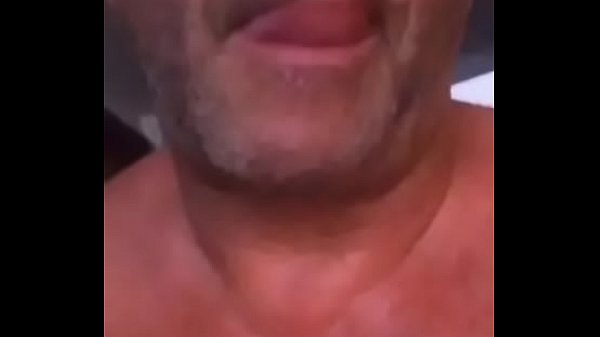 Gay mập thủ dâm