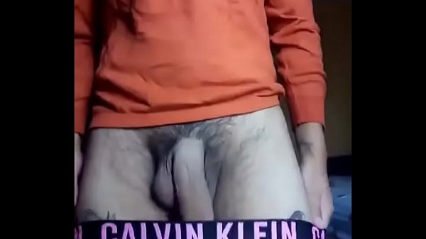 Imagine esse pau imenso e pesado batendo na sua cara