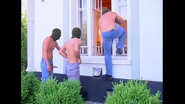 Pacific Sun – Swim Team 02 – scene 4 – extract 1