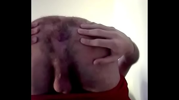 Putito culo hambriento necesita que le metan un metro de verga