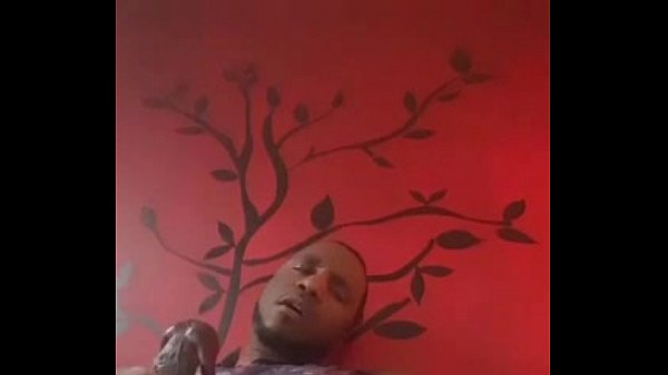 Negro delicioso gozando pra caralho, sonho de todos!